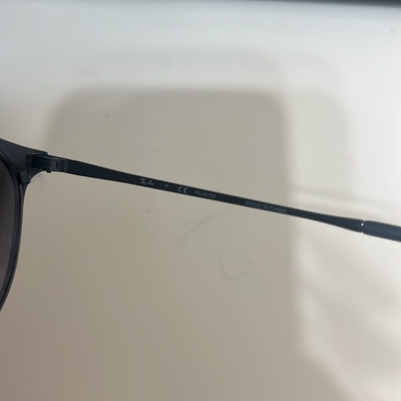 Ray Ban